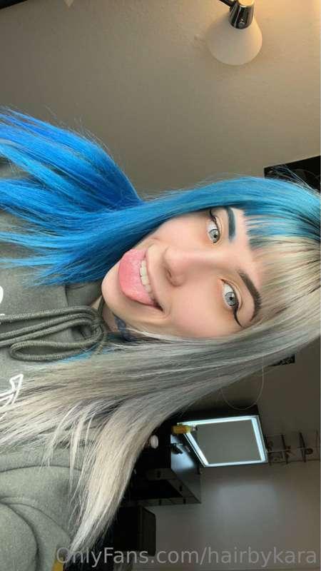 New Hair Reveal 🫣 
What do you guys think???? It’s a totally..