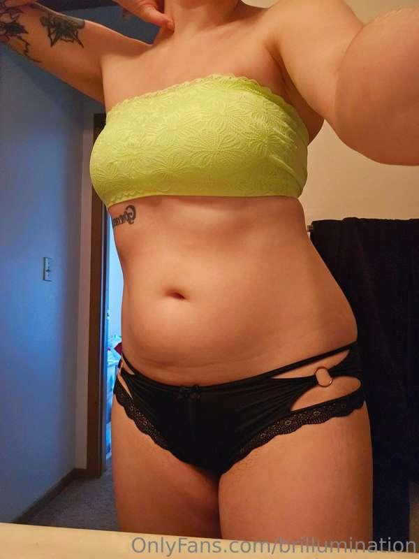 New top who dis ^.-