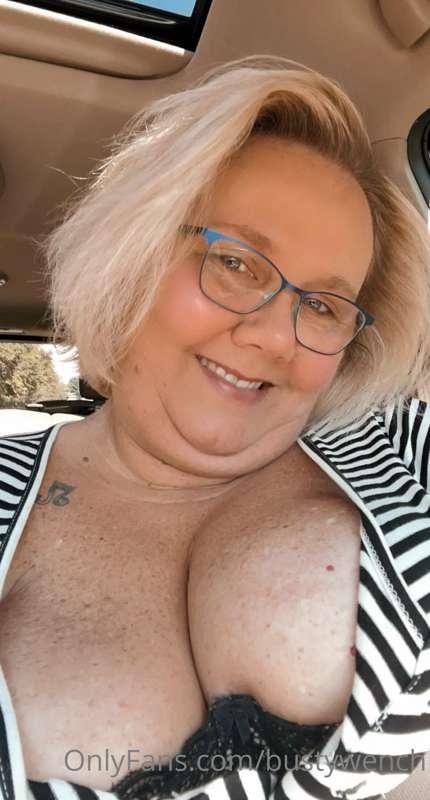 Good morning lovely subs! Hope hump day is good to all of yo..