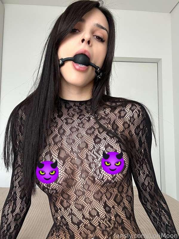 are you bold enough to tame me?




#ballgag #bdsm #seethrough #bigtits #bigboobs #pierced #teen #nipples #brat #18