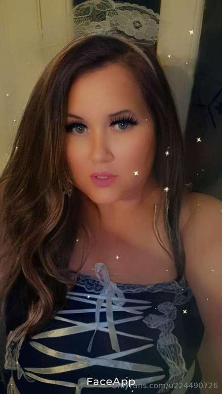 I'm offering sexting and girlfriend experience baby. Just po..