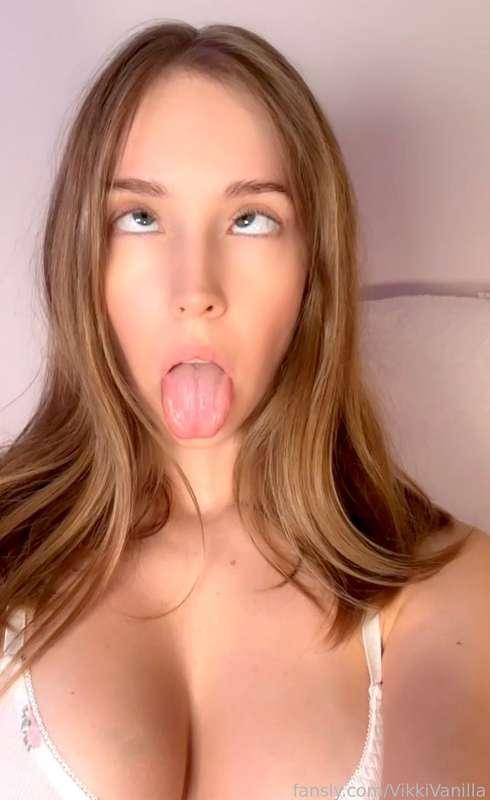 vikkivanilla image #0