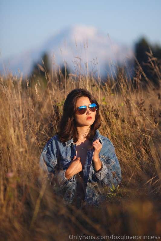 Queen of the mountainPhotos by me.greedy on instagram