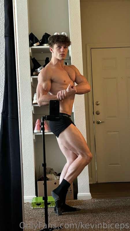 kevinbiceps image #3