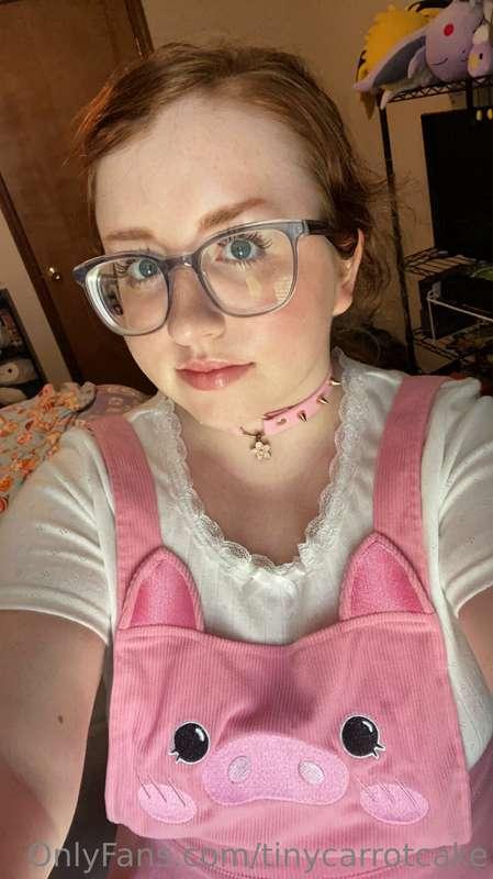 I like to wear sexy panties under my cute outfits >:3 💕