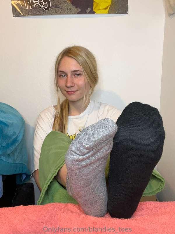 Sock removal with lotion and oil 🦶🏻💕 full video