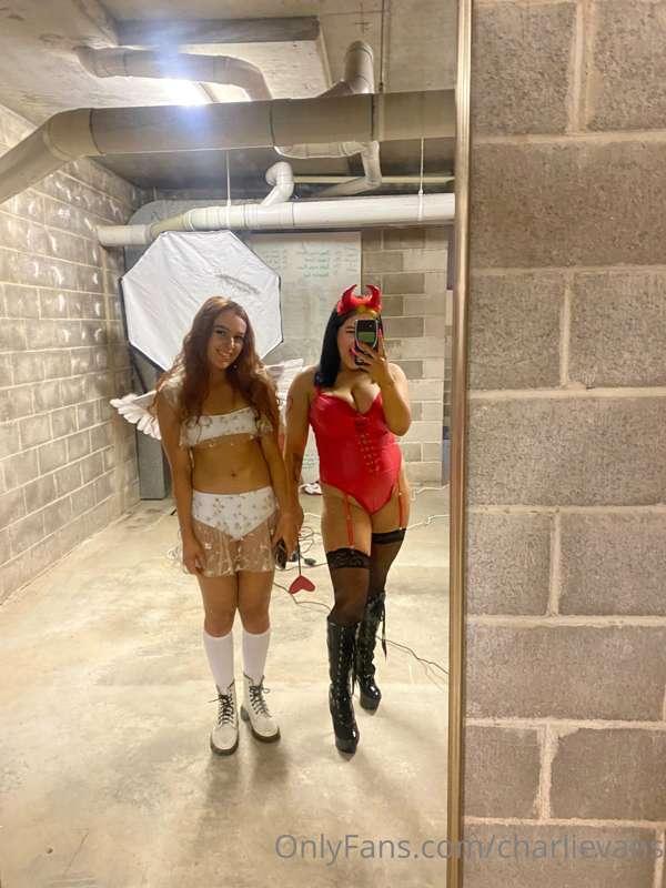 behind the scenes of our angel & devil shoot 😈

who loved th..