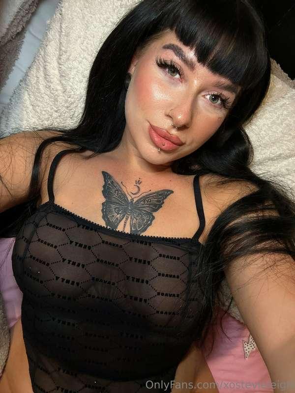 Feeling kinda cute I dnno tho what doya think? Let’s ignore ..
