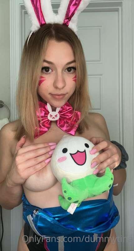 do you guys like when i do cosplays?? or would you prefer i ..