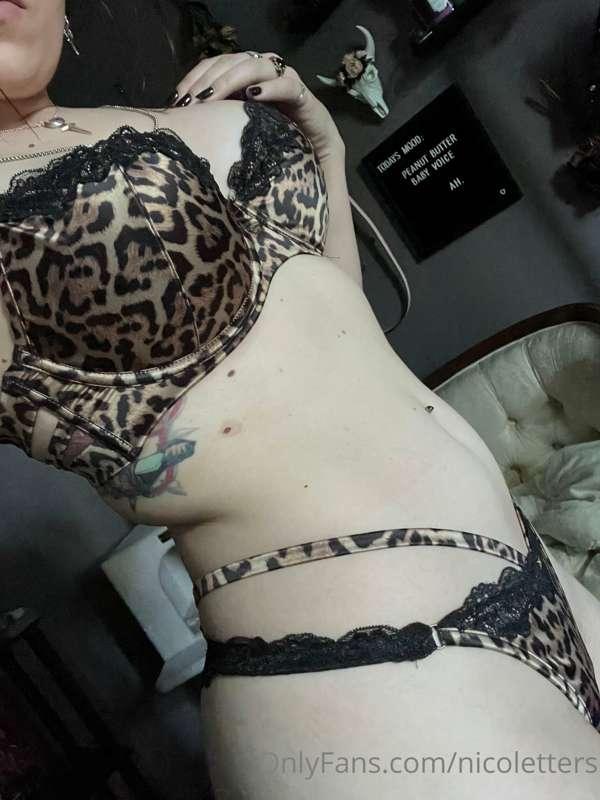 I have a massive backlog of lingerie to shoot 😵‍💫😵‍💫😵‍💫