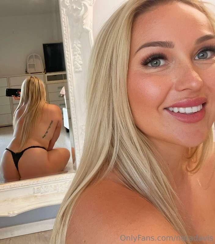 A sweet smile with a touch of booty to brighten up your day ..