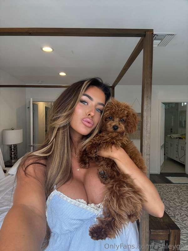 🍈🍈 AND A PUPPY😍