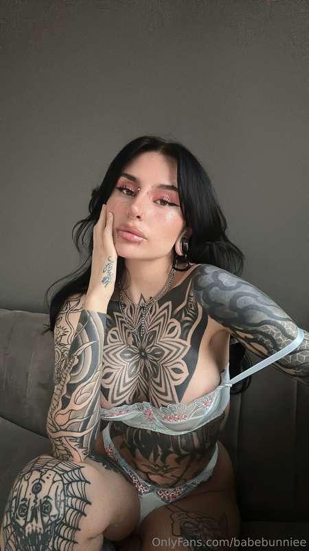 Good morniiingg! can you take it off for me? 