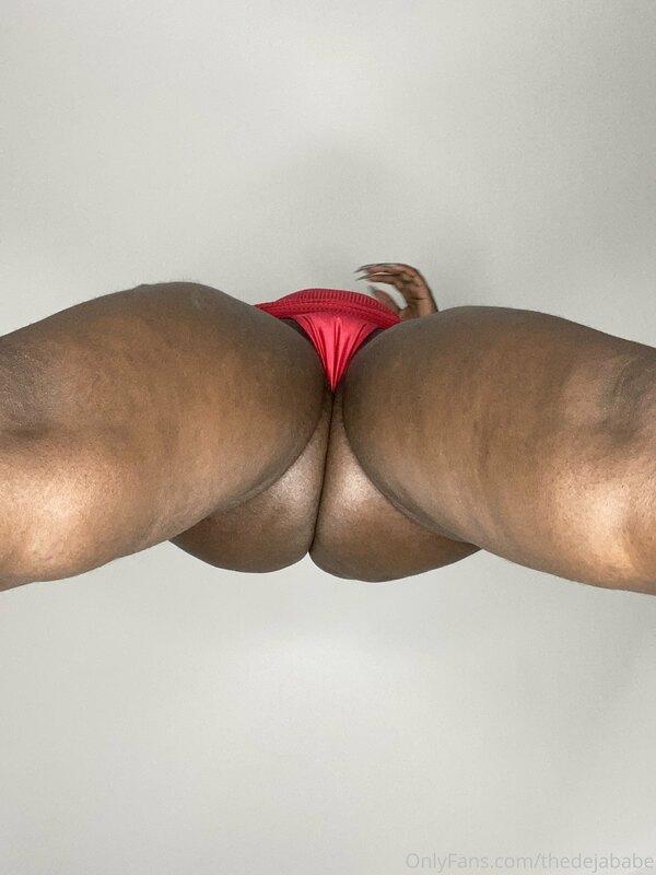 Cum in between my butt cheeks