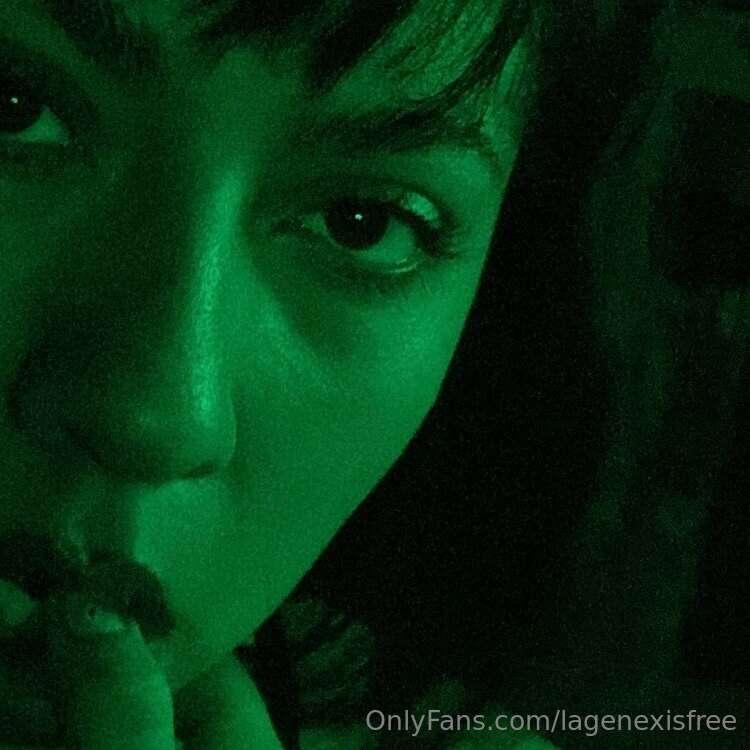 Would you fuck me while I kiss your neck?