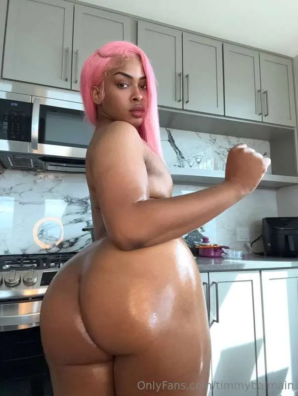 want me to sit on your face with my oiled up ass?? 😈