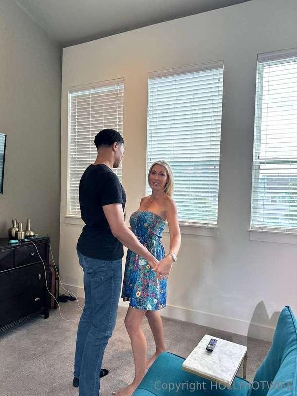 When @a27hopsonxxx comes to town…so do I 🤣🤣❤️❤️Make sure to ..