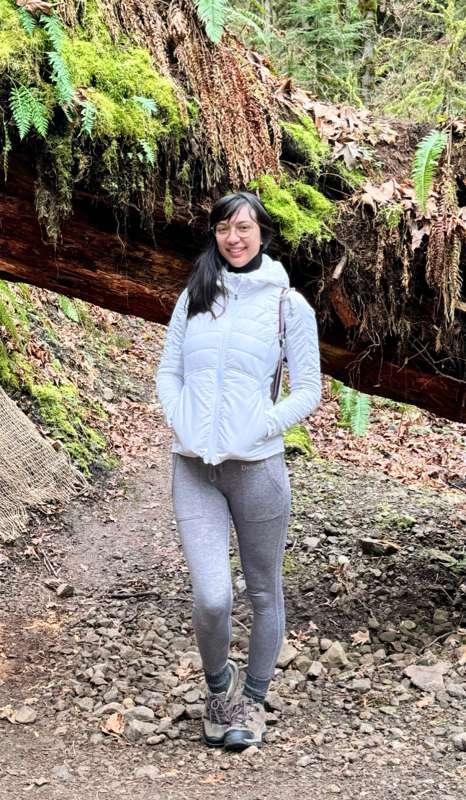 I got a hike in today 🙌🏻❤️ may have filmed some lemonade and..