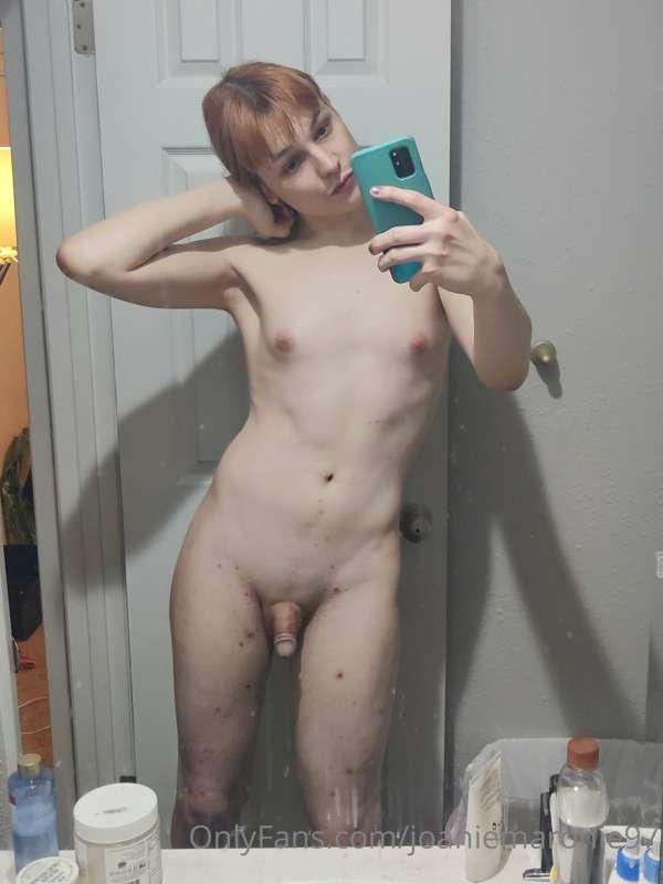 joaniemaronie97 image #4