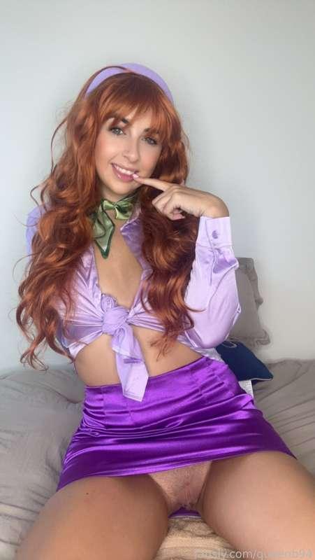 😈
