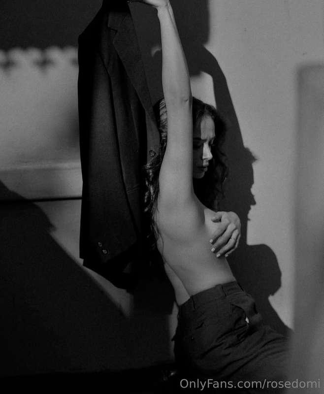 If I whispered in Spanish… would you kneel faster? 🍓Prove it..