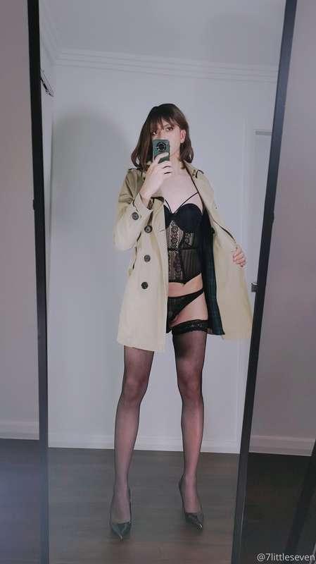 The perfect outfit for a walk-around neighborhood.