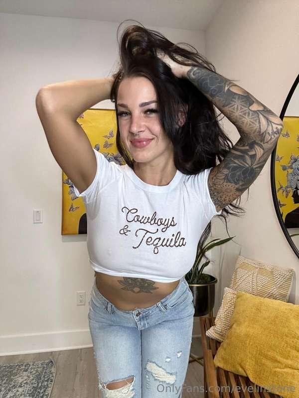 Save a horse ride a.... 🤠