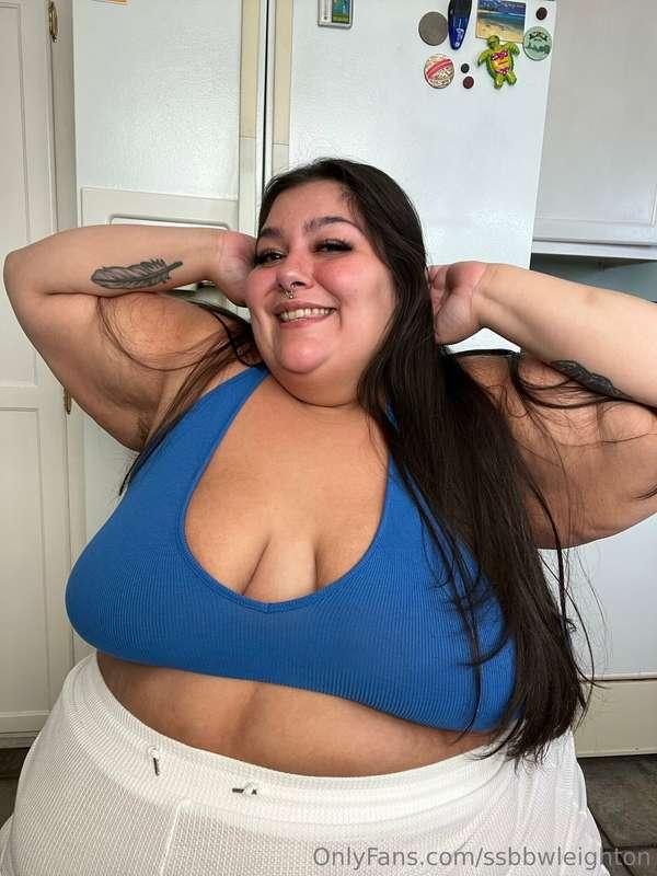 ssbbwleighton image #2