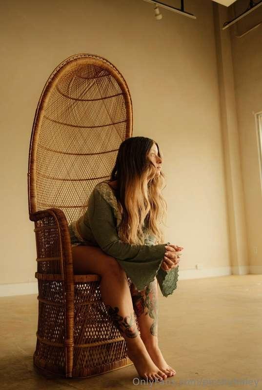 Sometimes you just gotta admire the view yourself ❤️