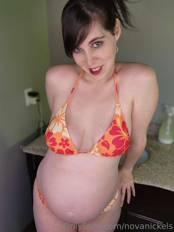 Can I wear you cum as makeup to the beach?   You cum on my f..
