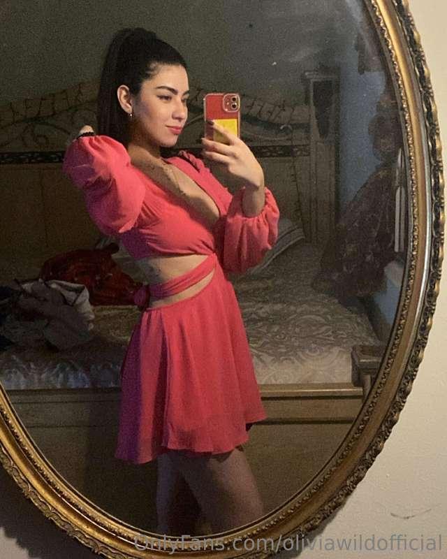 I'm that girl in the mirror 🎶🎶🎶
