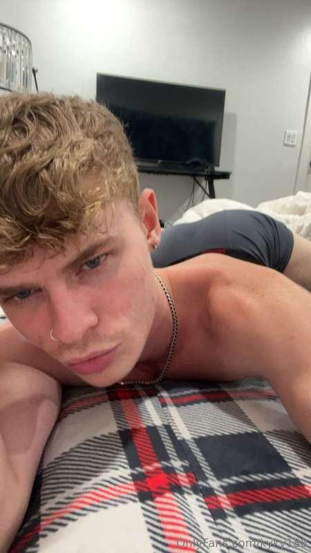 Wanna cuddle? 