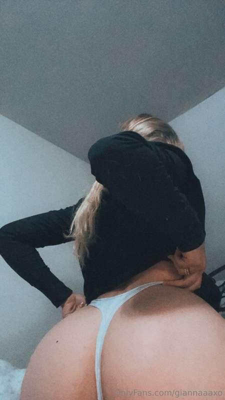 Guess what naughty thing I’m doing tonight… 😈