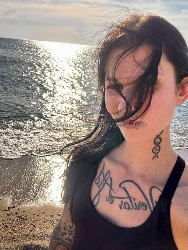 skinnybitch_free image #0