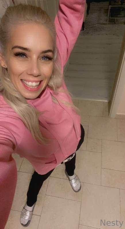 Finish to shooting, let’s go back to Budapest🚗