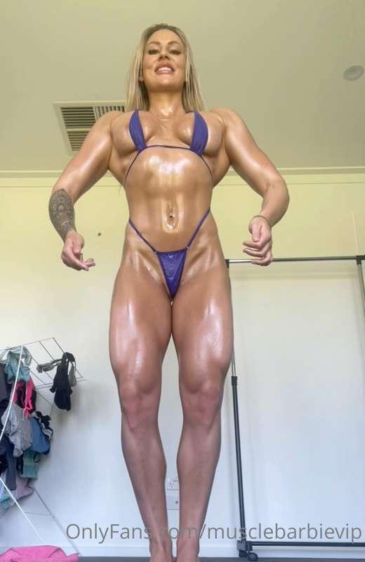 Do you like me oiled up? 😏