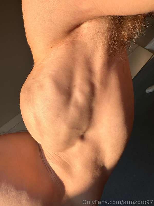 Edible biceps💪🔥💦