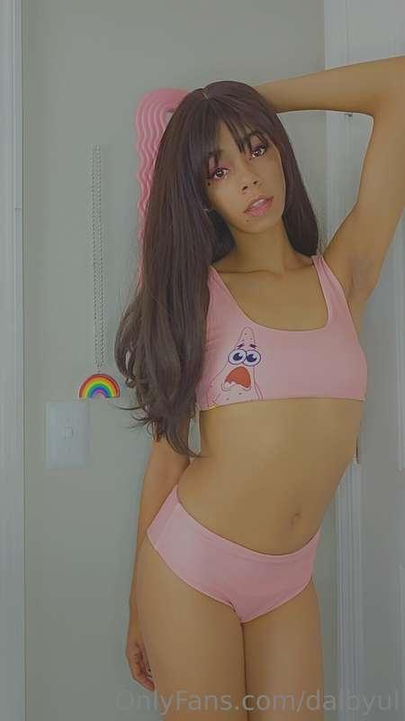 Let's go swimming ♡ 👙🩱 wanna take this bikini off me?

I lit..