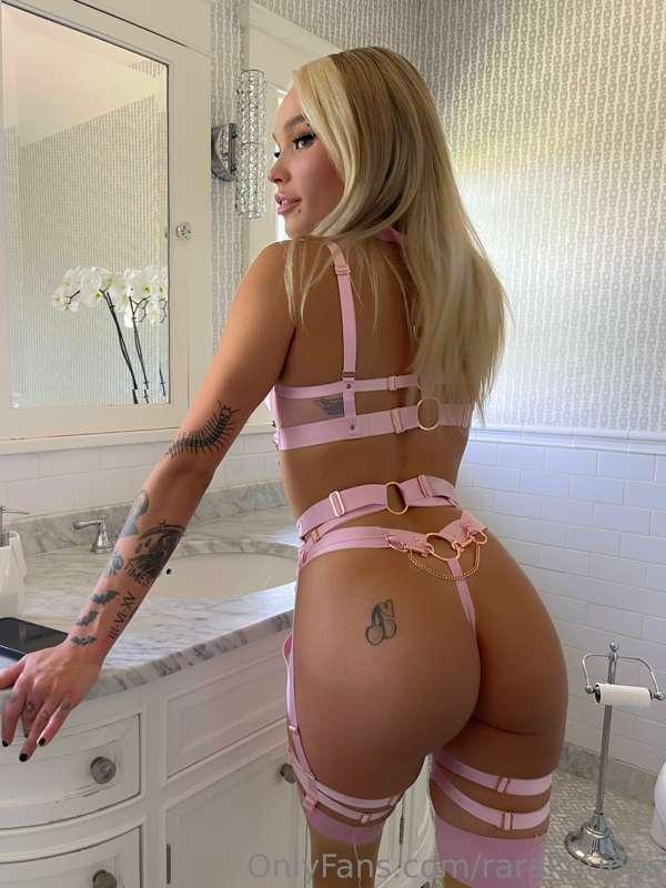 Waiting for you to come over 😏