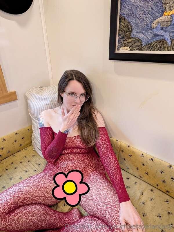 A few more Sexy Body Stocking photos! I love this piece so m..