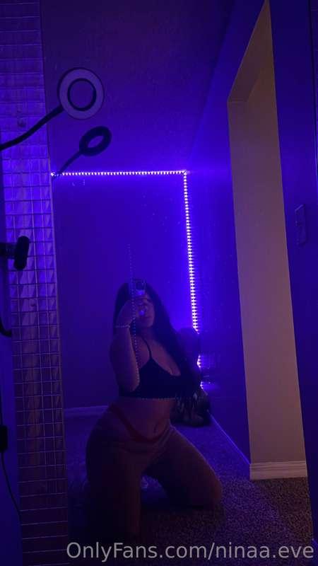 Let’s turn the lights off, it’s demon time😈