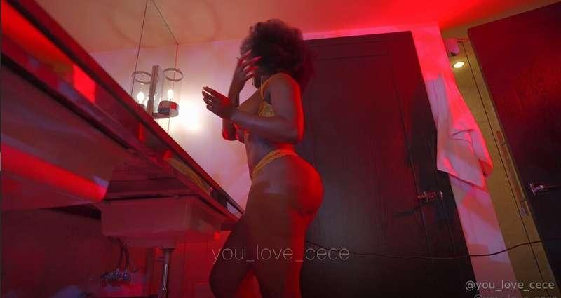 INDEPENDENCE DAY DEAL 15% OFF🗽🔥This lingerie set will provok..
