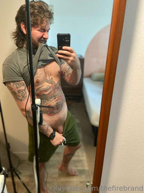 Setting up lights for horny videos later and my dick is star..