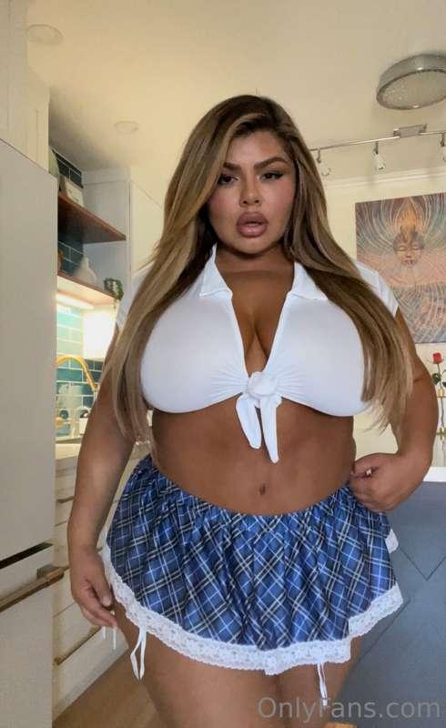 Let's chat babe 😘