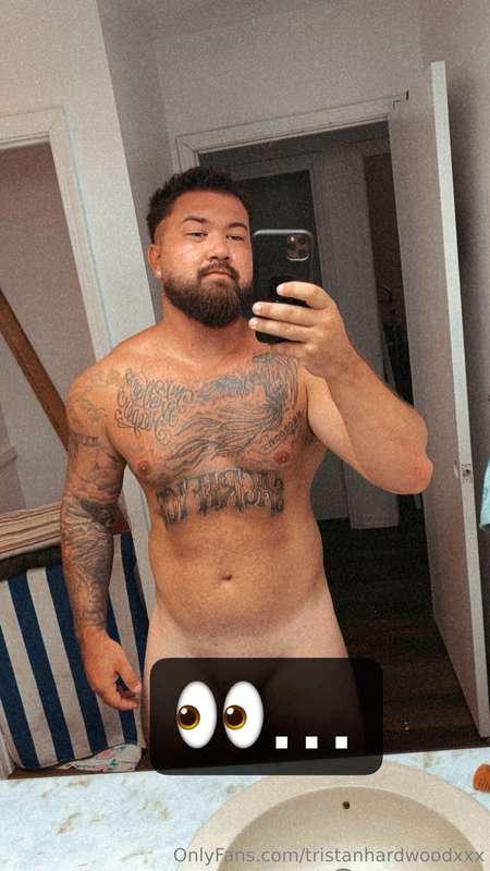 Pre shower pic for your eyes.