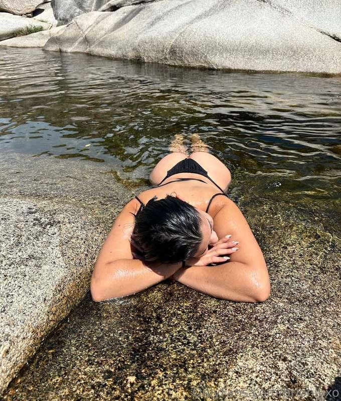 Beach vibes only!🥰💦