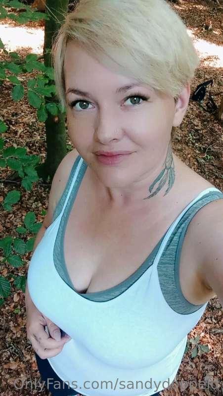 Viele Männer wollen ja am liebsten gut gebaute Mädels die ei..