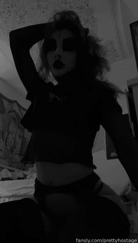 prettyhostage image #8