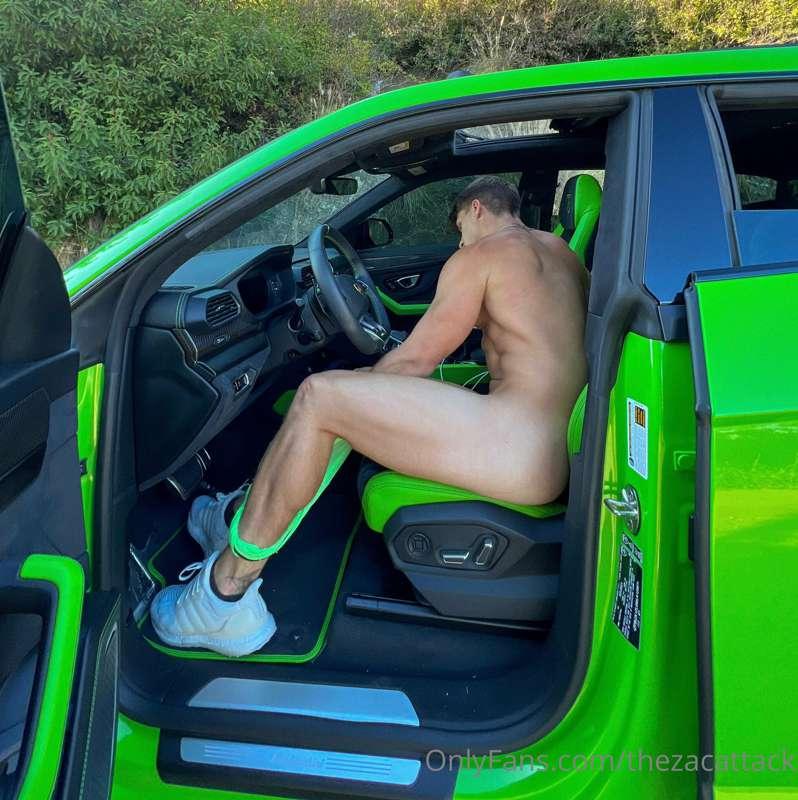 i wanna fuck in a lamborghini🥵