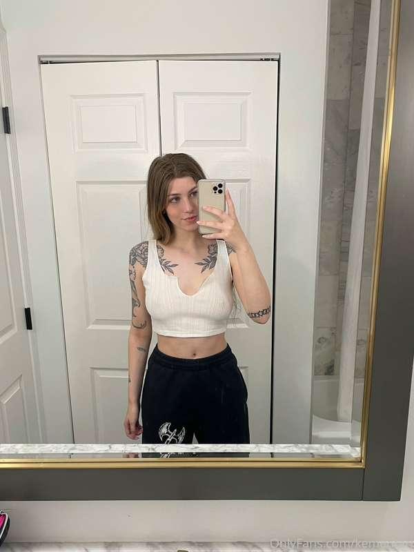 Swipe to undress me 😜